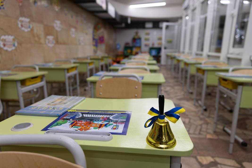 Füze saldırılarının gölgesinde yeni eğitim yılı: Ukrayna'da ilk ders zili metroda çaldı 34